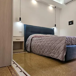  Bed & Breakfast La Casa Di Nina Italia